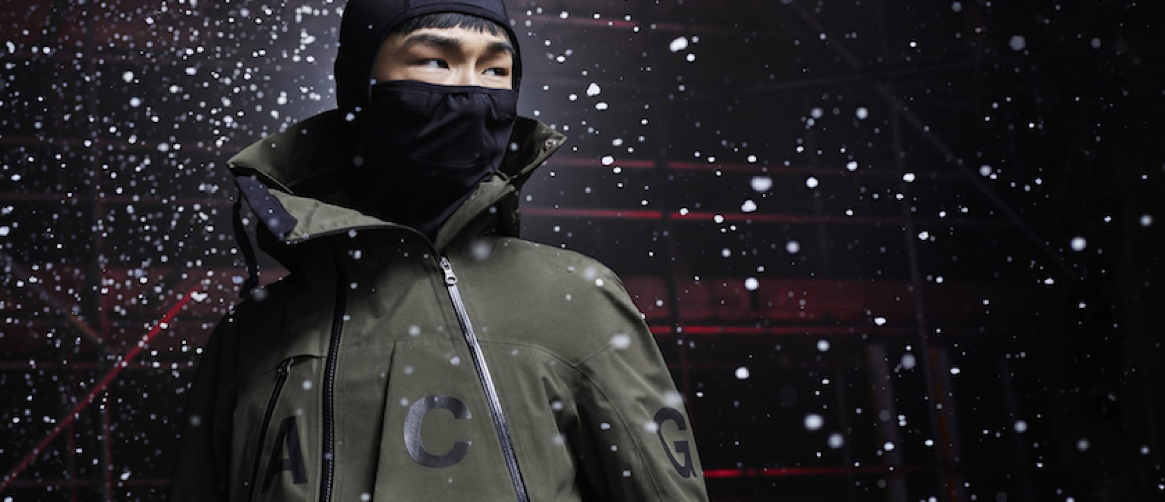 肩幅50cm新品 NIKELAB ACG エロルソンヒュー  フーディ ブルゾン