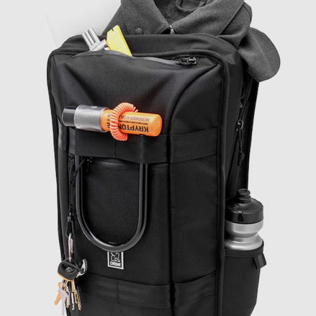 自転車通勤の強い味方！ CHROMEのハイスペックすぎるビジネスシーン