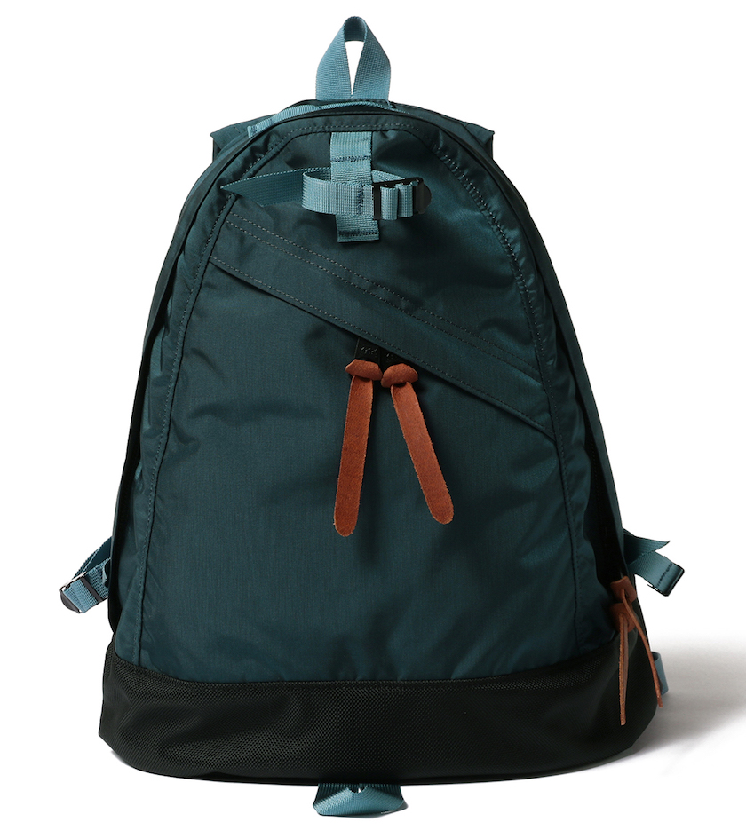 GOOUT 掲載 GREGORY × Pilgrim Surf Supply 別注DAY PACK olive BEAMS ...
