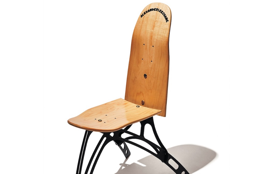 アレキサンダーリーチャンらしさ満載の、組み立て式スケートチェアが画