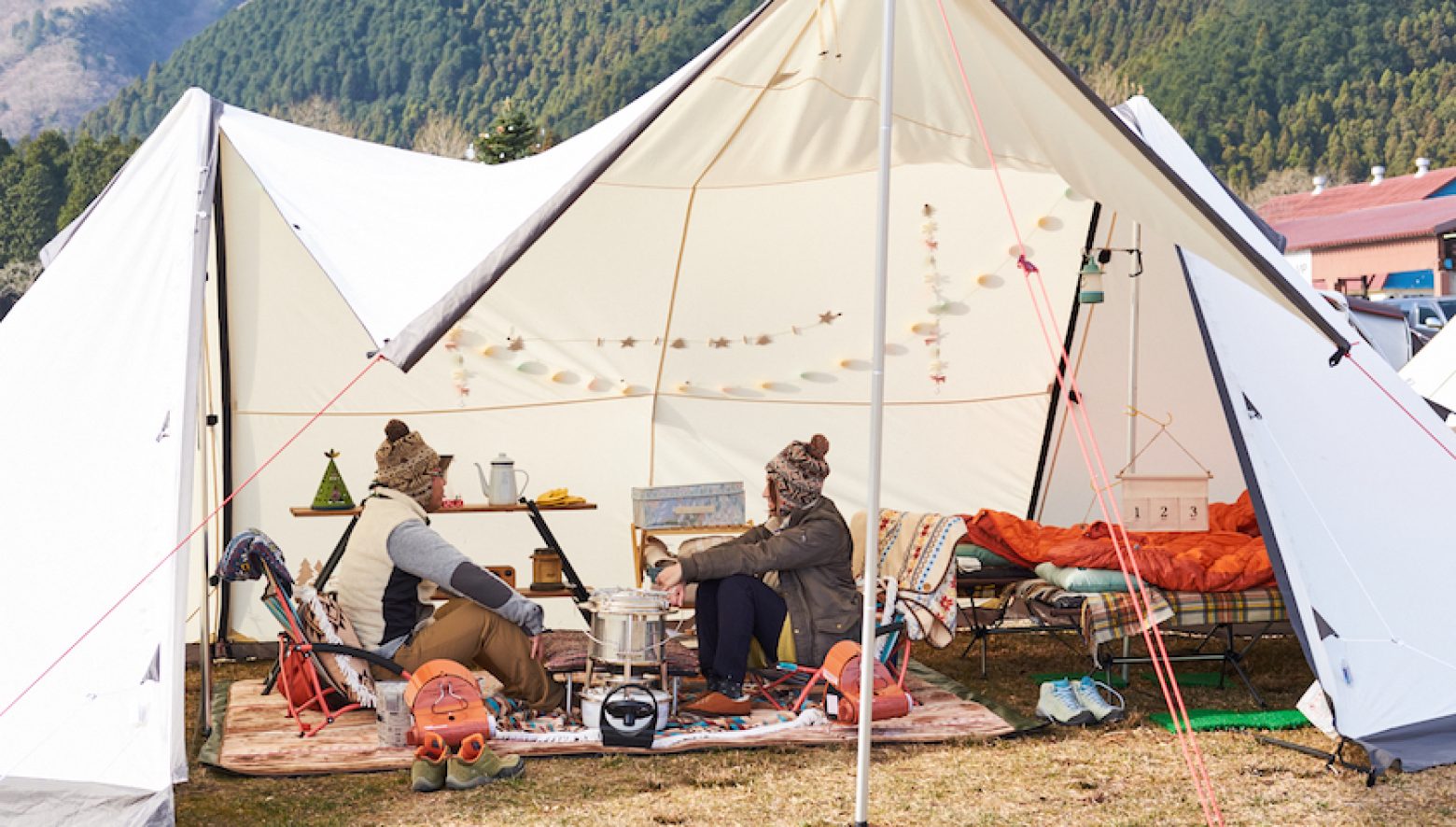 あぶさん みくさん Go Out Camp 冬 17 アウトドアファッションのgo Out あぶさん みくさん Go Out Camp 冬 17 アウトドアファッションのgo Out