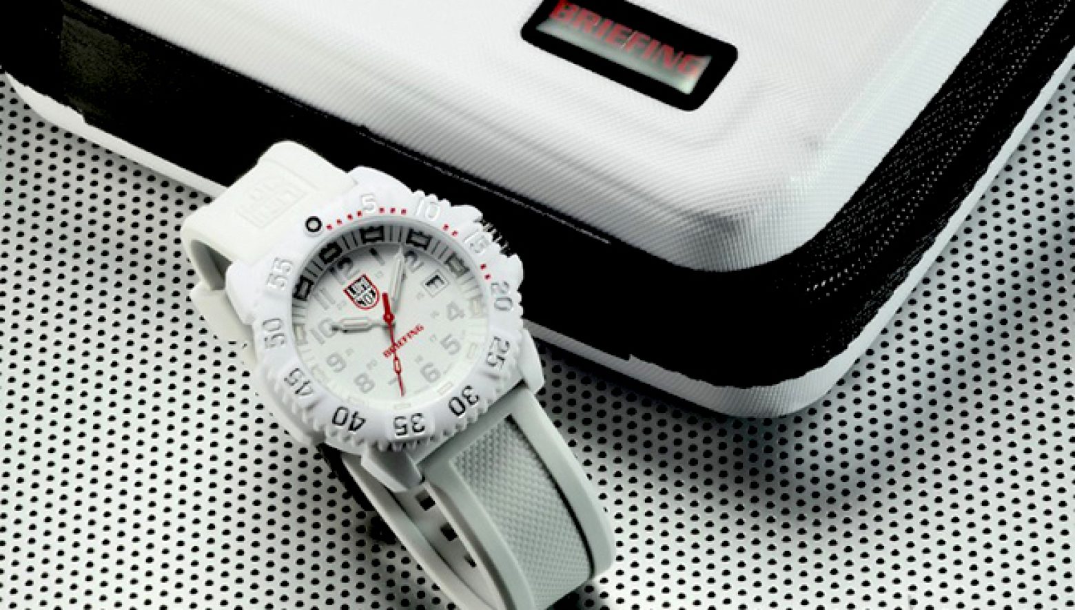 限定 ルミノックス × ブリーフィング 腕時計 | hartwellspremium.com