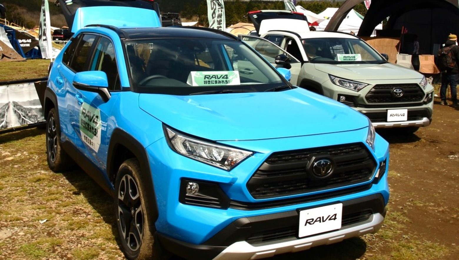 新型トヨタRAV4を体感！ 気になるインテリアも徹底チェック！@GO OUT JAMBOREE 2019