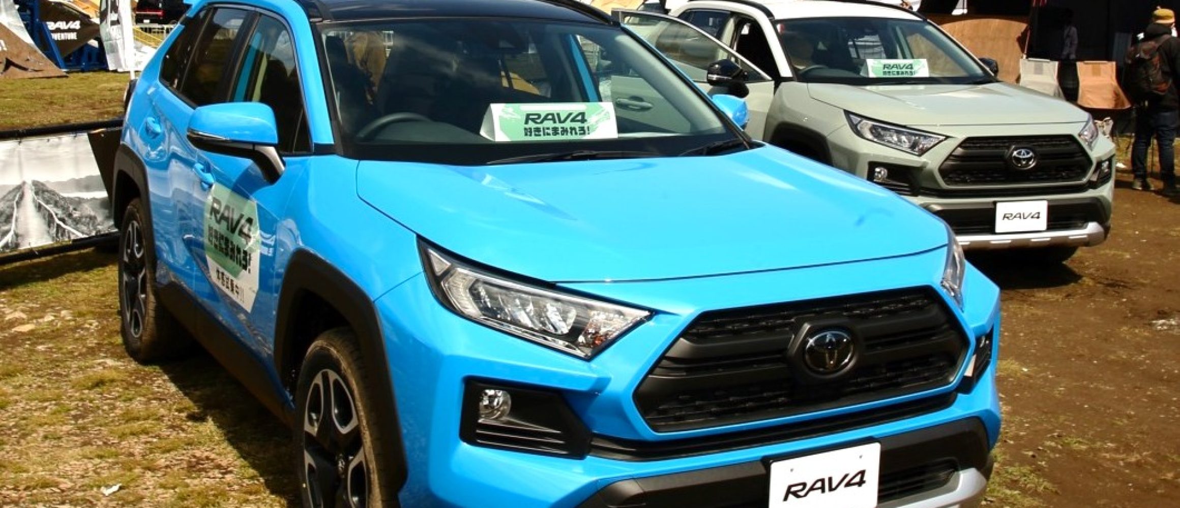 新型トヨタRAV4を体感！ 気になるインテリアも徹底チェック！@GO OUT JAMBOREE 2019