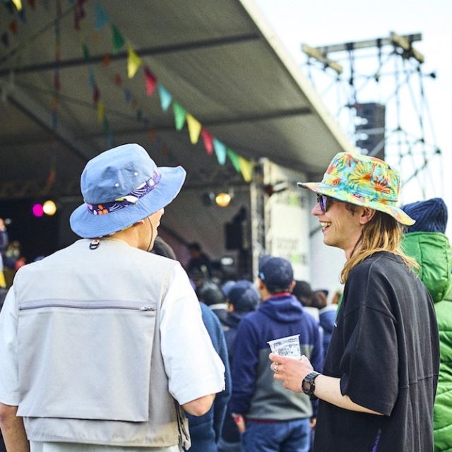 夏フェスの被り物はClefに決定！リバーシブルと撥水性でマルチに使える