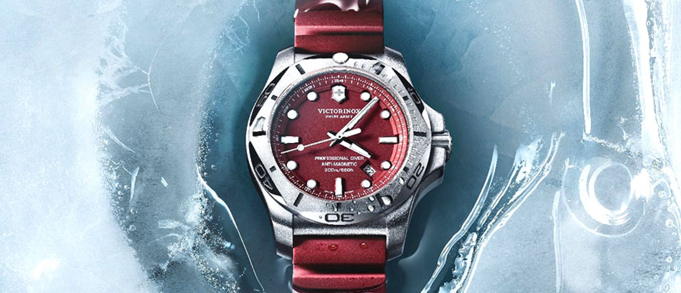 VICTORINOX002-1-2320x1000.jpg