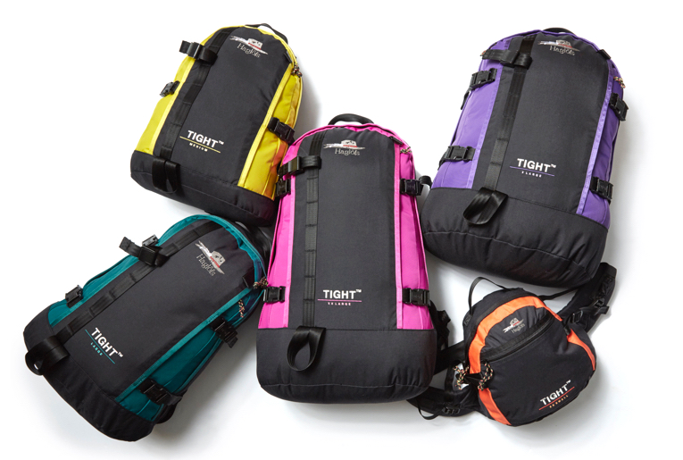 90年代カラーがソソる！ホグロフスの伝説的バッグが機能を新たに復刻