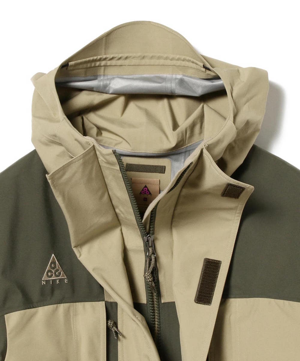 ナイキACGの新型GORE-TEXジャケット。ビビッドな配色がソソる全天候型。