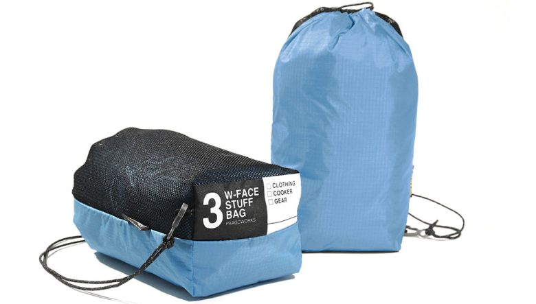 密かに人気のパーゴワークスの２気室型スタッフバッグに新色追加。