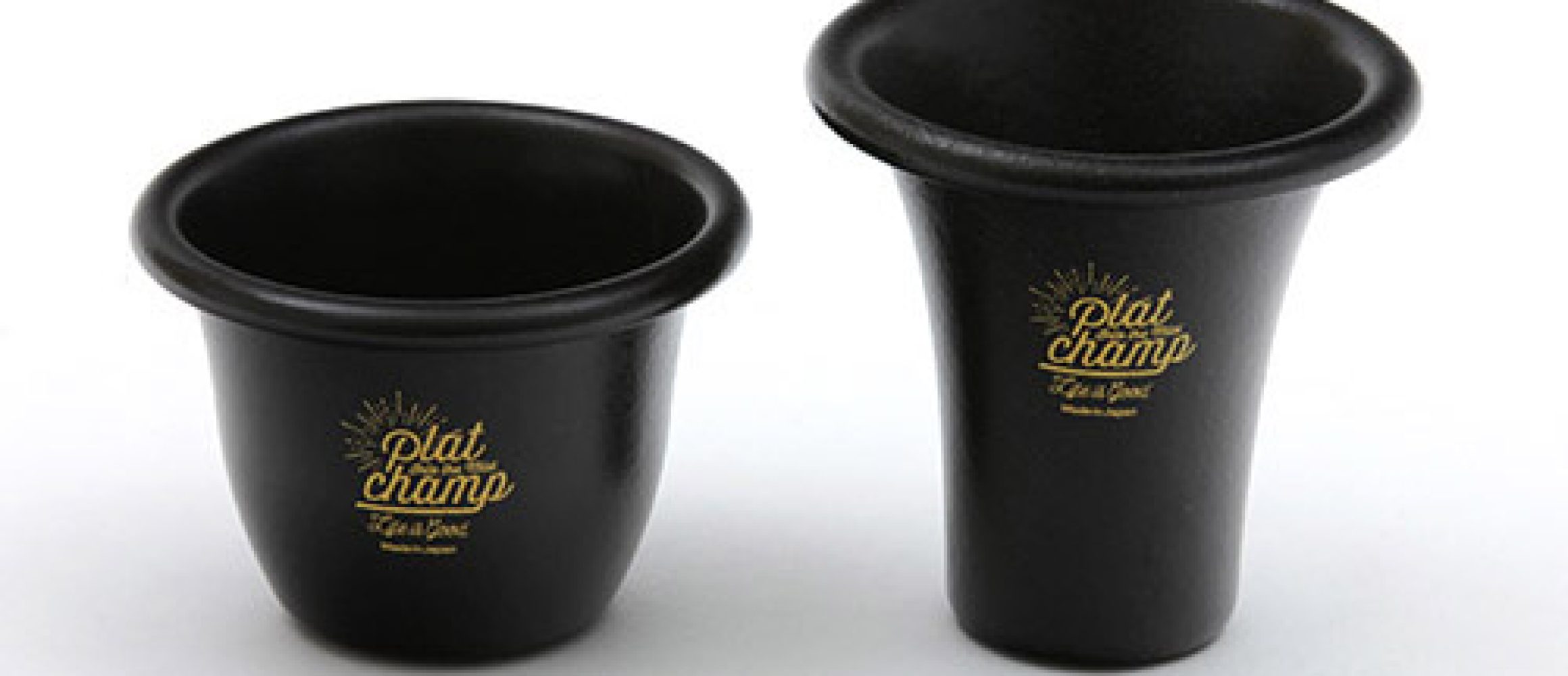 キャンプでしっぽり一杯。プラットチャンプのホーロー食器に、粋なぐい