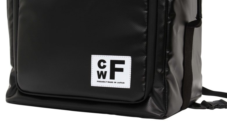 CWFの新型シェルフコンテナが画期的！ バックパックスタイルで持ち運べるアイデア作。