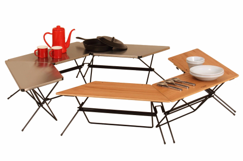 レイアウト自由自在！ ハングアウトの連結式テーブルセットが画期的