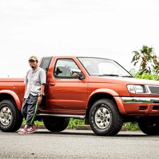 外遊びから仕事まで活躍する、ニッポン生まれのピックアップ。（NISSAN／'00 DATSUN TRUCK）