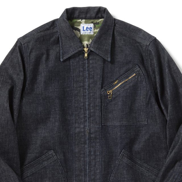 Leeが誇る伝統のワークウエアに機動力をプラス！ 機能デニムで仕上げた