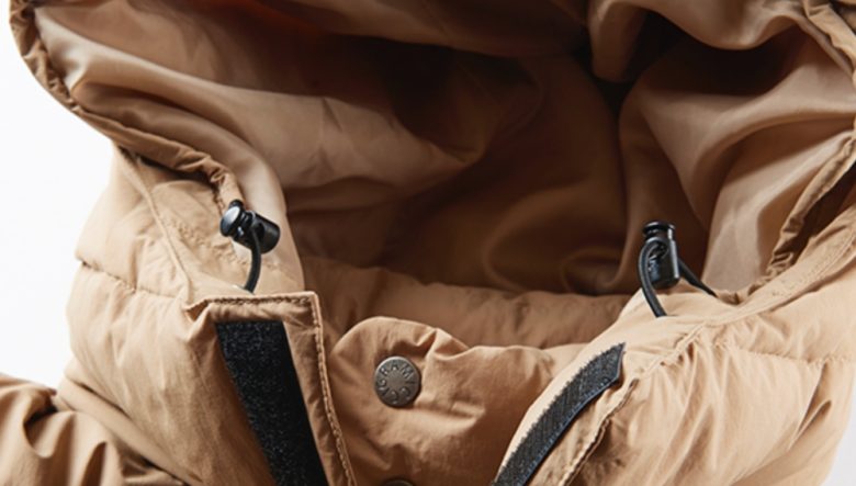 グラミチ初のダウンジャケットが誕生。特殊ナイロン仕様のオーセンティックな一着。