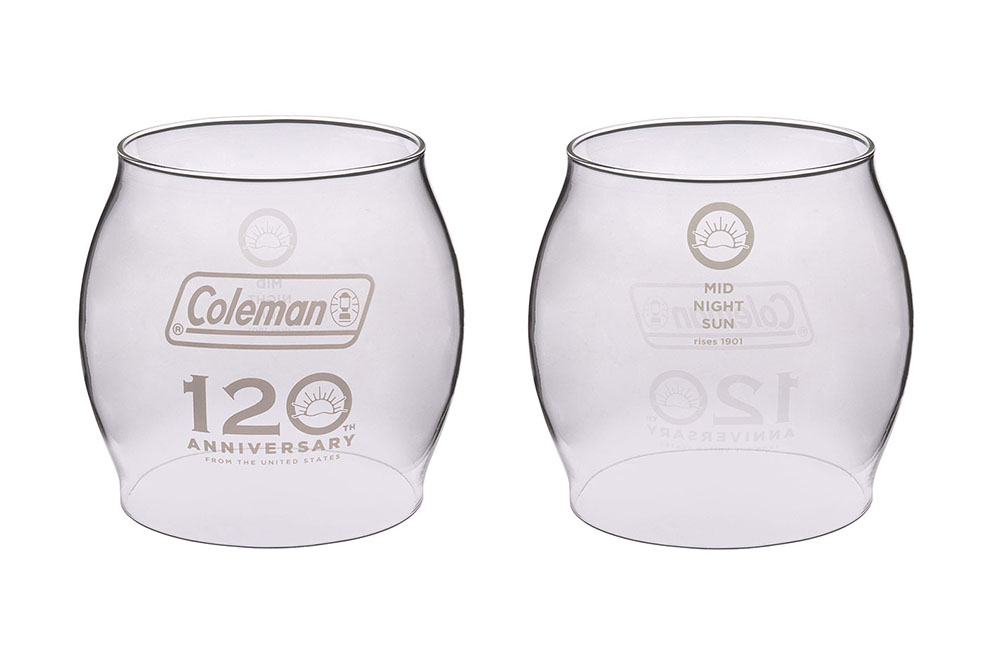 コールマンのシーズンズランタン、120周年の2021年は人気のコールマンレッド！ | アウトドアファッションのGO OUT