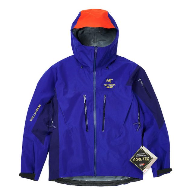 Palace-arc-teryx-ALPHA-SV-BLUE