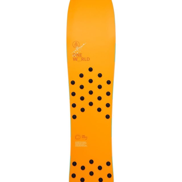 25 BURTON BACKSEAT D 140cm 新品 25 BURTON BACKSEAT D 140cm 新品 25 BURTON BACKSEAT DRIVER 140cm