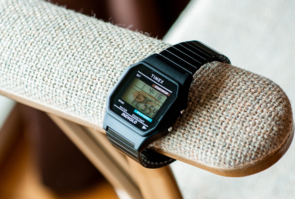 TIMEX CLASSIC シルバー デジタル腕時計 通販