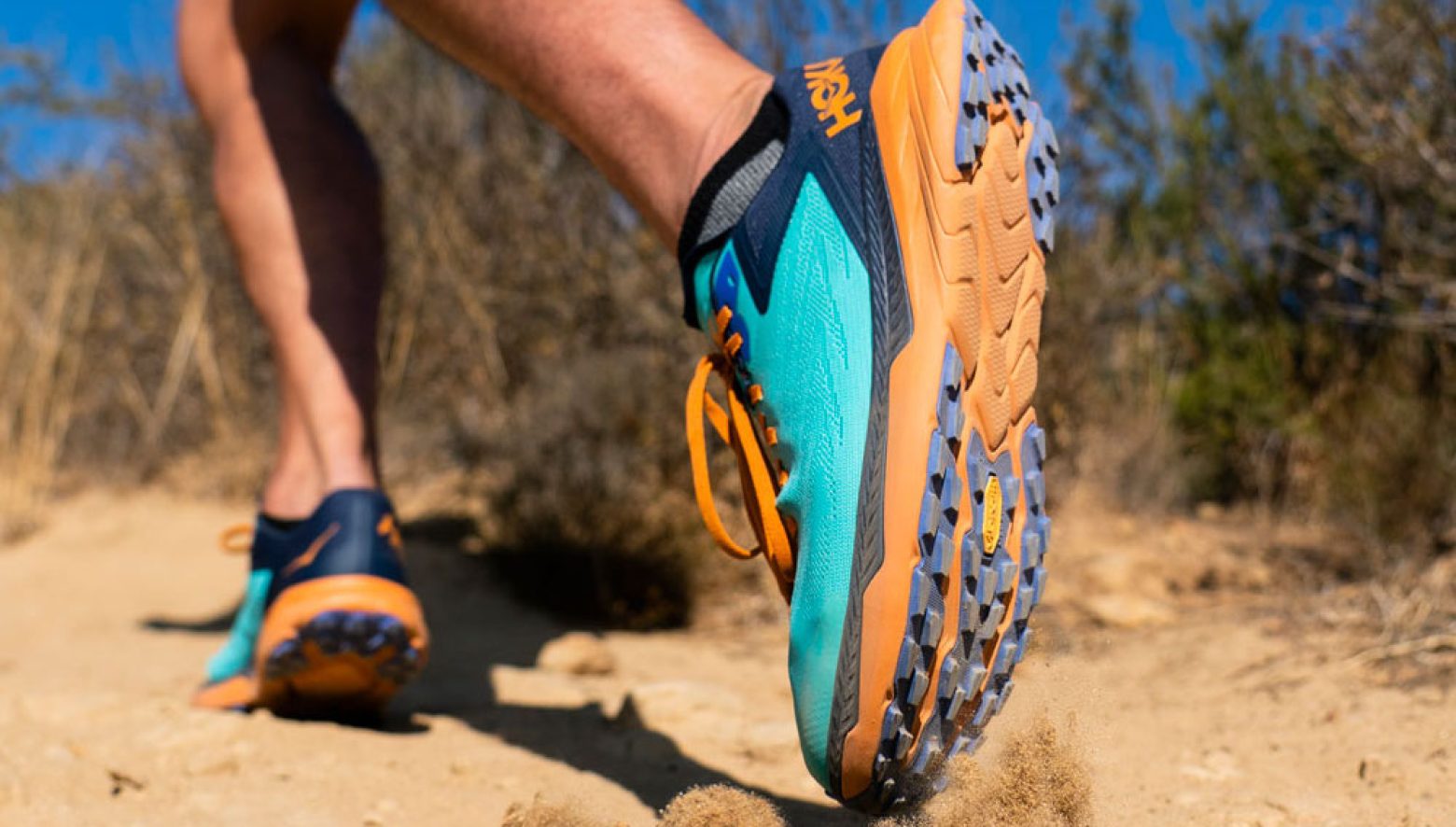 ホカ　オネオネ　トレイルランニングシューズ ホカ オネオネ史上最軽量のトレランシューズが登場。夏に映える