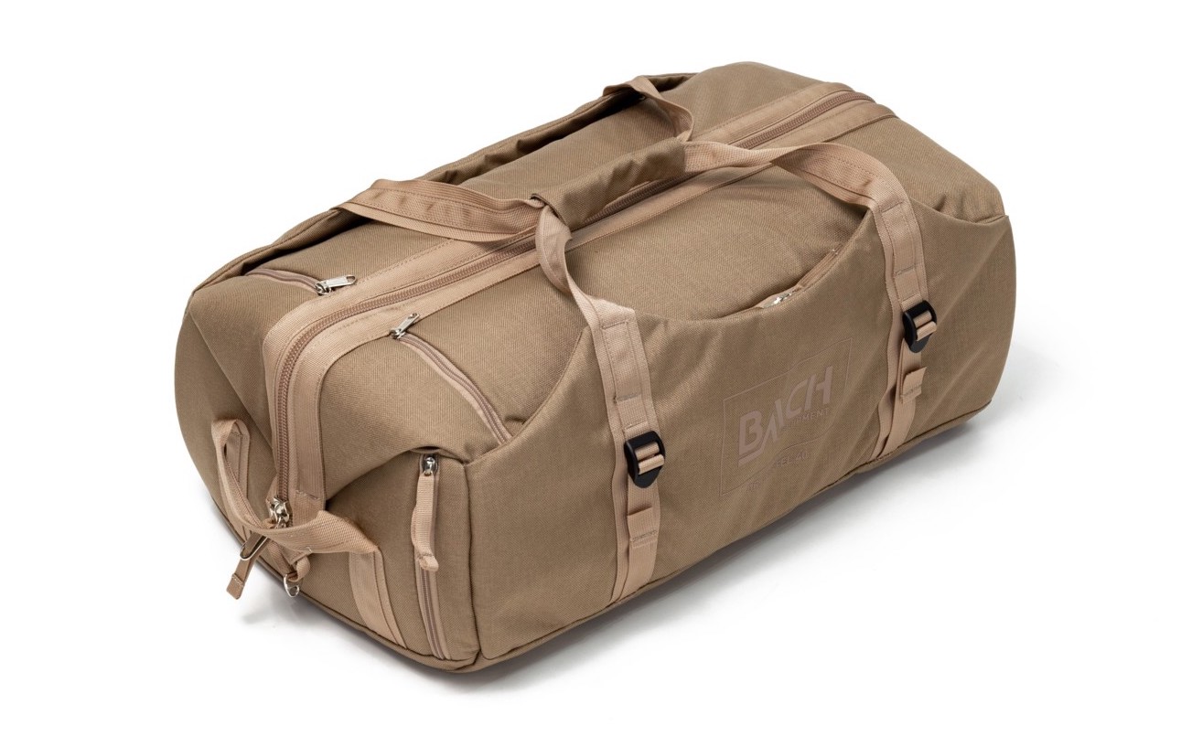 ガバっと開いて使いやすい、バッハの人気ダッフルバッグに新色が追加。