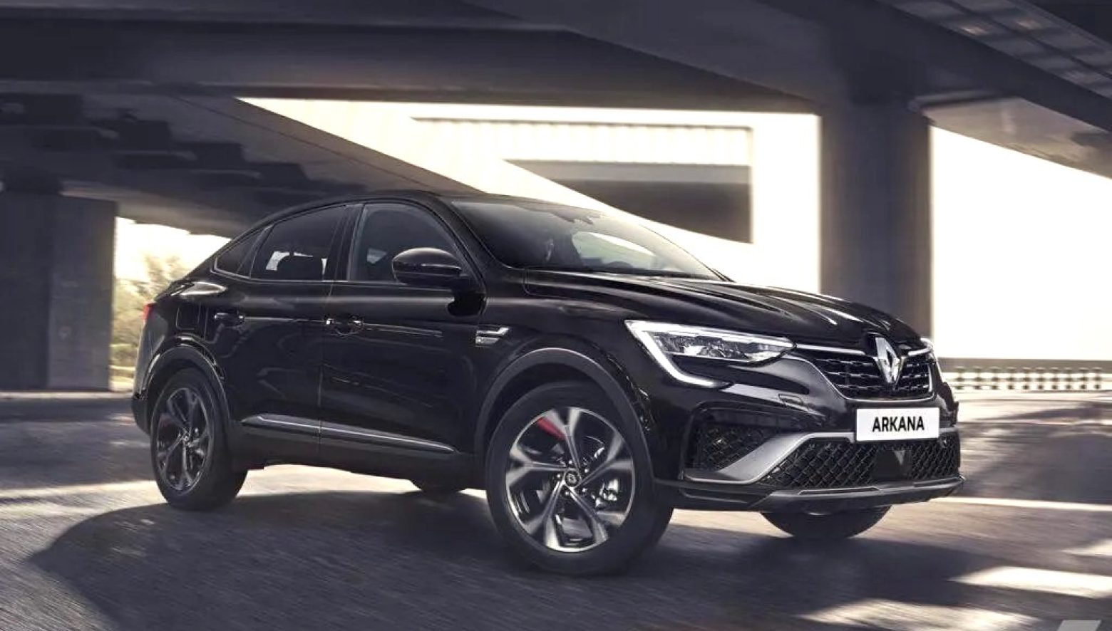 ルノーが今春導入予定の新型ハイブリッドsuv アルカナ を展示 東京オートサロン22出展情報 アウトドアファッションのgo Out