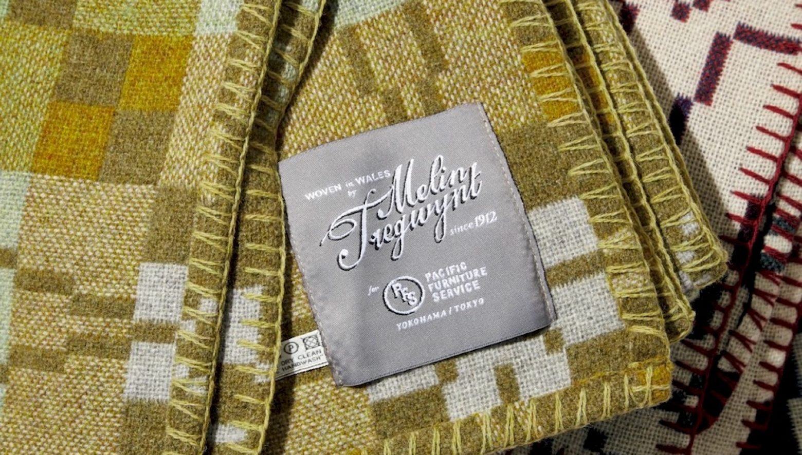 TROVE ウールジャケット 定価52800円 美品 FALKLAND WOOL 英国伝統的 