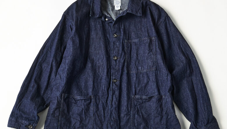 ポストオーバーオールズの新作シャツは、ミリタリーの珍品が元ネタ。こだわり満点、渾身のダンガリーシャツ！
