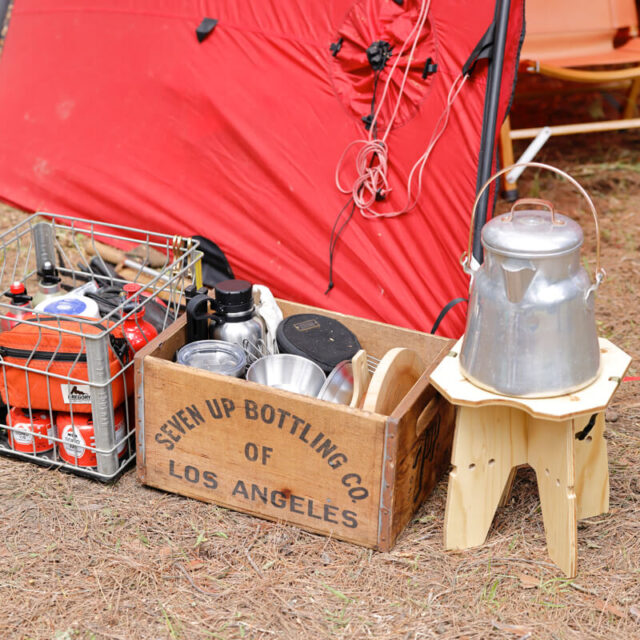 アメリカンビンテージ　ミルククレート　キャンプギア ina04_1165-640x640.jpg