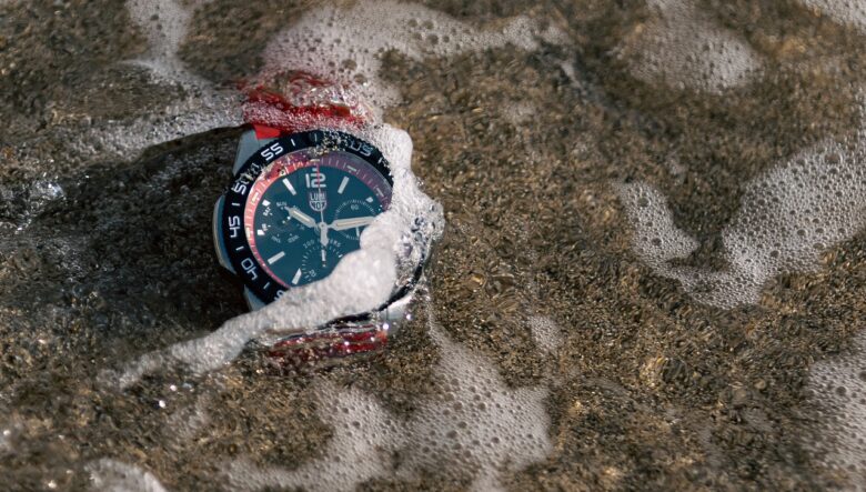 ルミノックスの高機能腕時計シリーズに、夏気分アゲる9色ものカラバリが仲間入り！