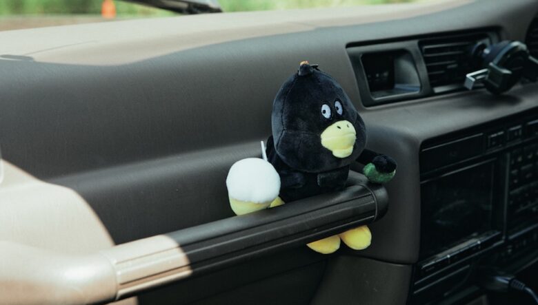 車内にはgrnアウトドアのマスコット、ダックローの姿も。「これからご当地ダックローも企画したいです」。