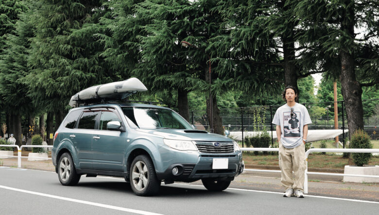 「3代目ならではの、ちょっといなたいルックスが好み」と、この年代のモデルを厳選。年間で6万kmというハイペースで乗っているが、いまのところ故障もなく快適だとか。「高速から林道まで安定感があります」。