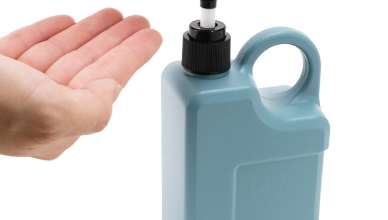 洗剤入れなどで人気の「tab.ODボトル」に、キャンプに馴染む新カラー。
