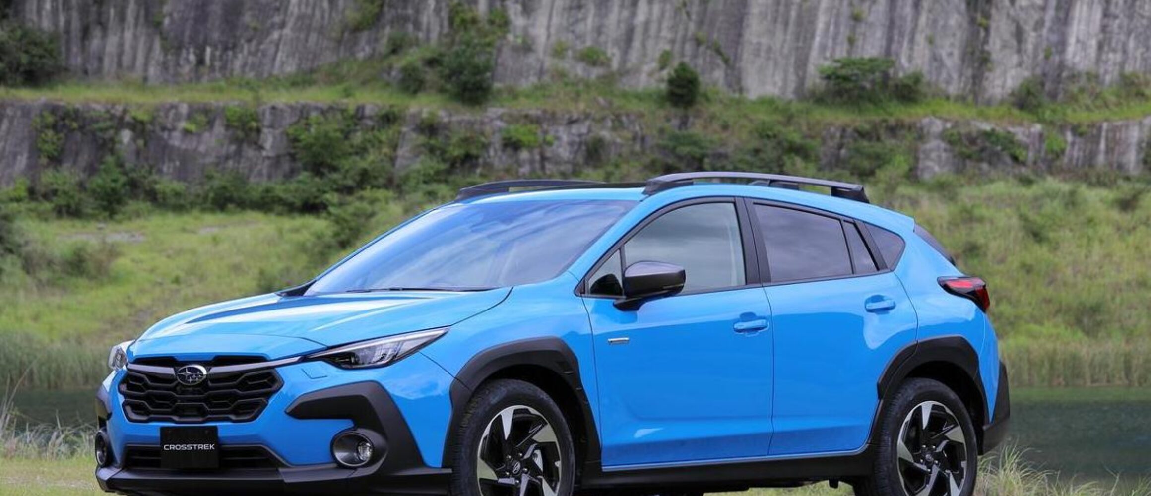 スバル・クロストレック世界初公開！広角単眼カメラを追加した最新アイ