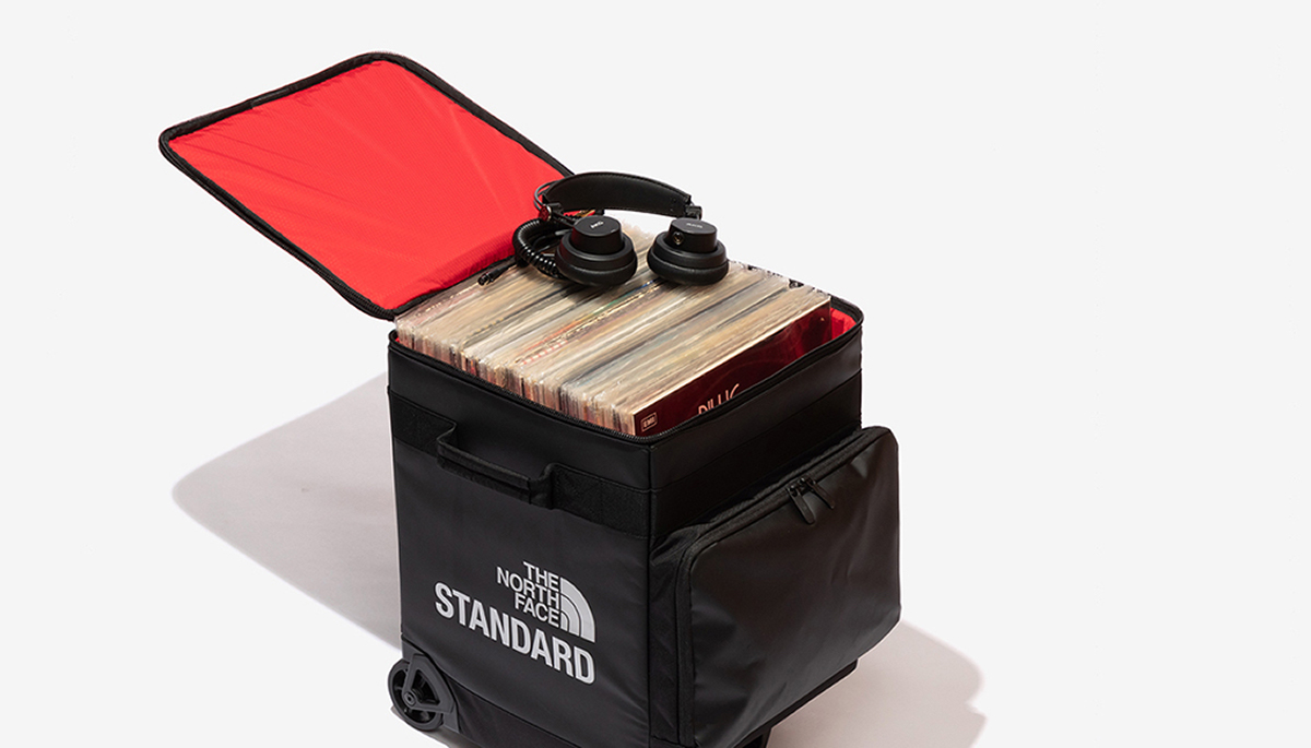 【新品未使用品】レア　美品　ノースフェイス　レコードバッグ　12インチ ザ・ノース・フェイス スタンダード新作レコードバッグ、12インチ約90