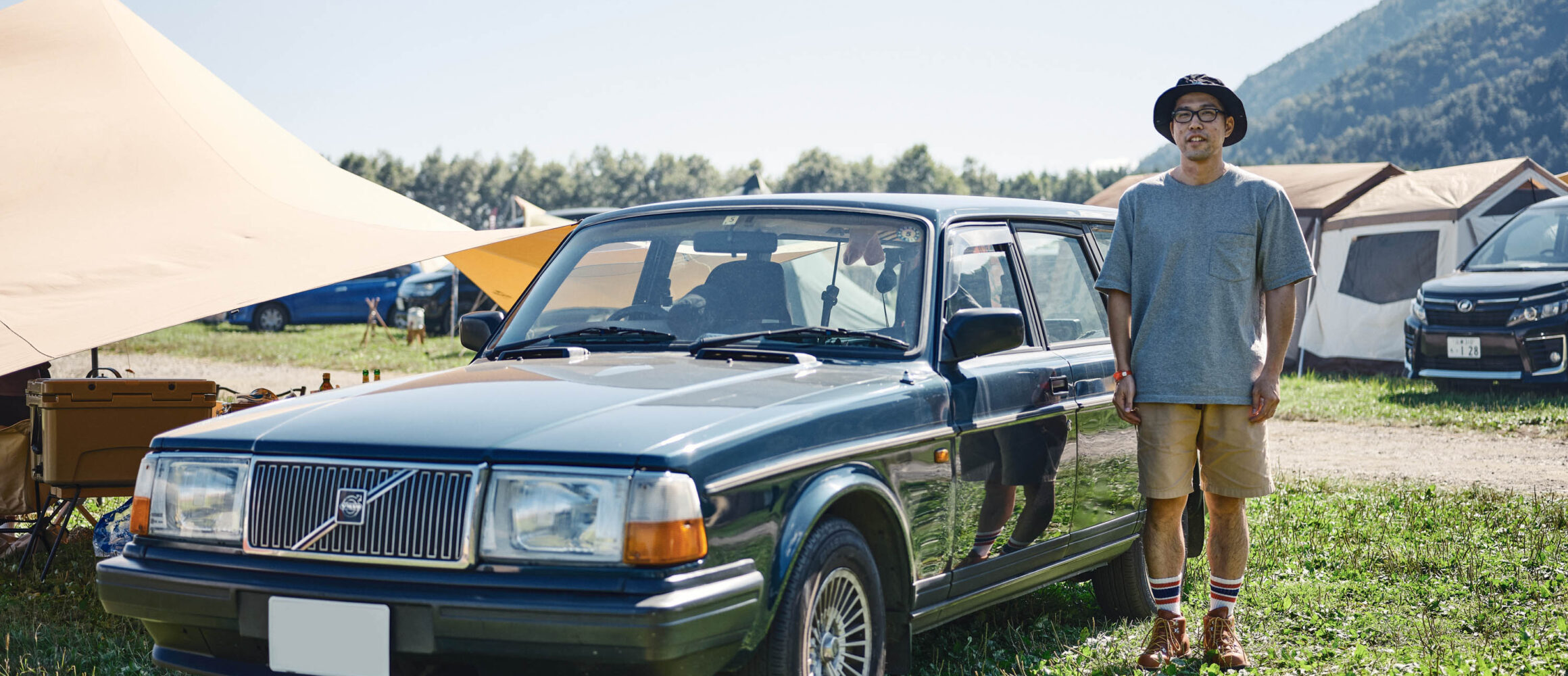 93 VOLVO 240 TACK】2人でも余裕で車中泊できる、ミントコンディションの240。