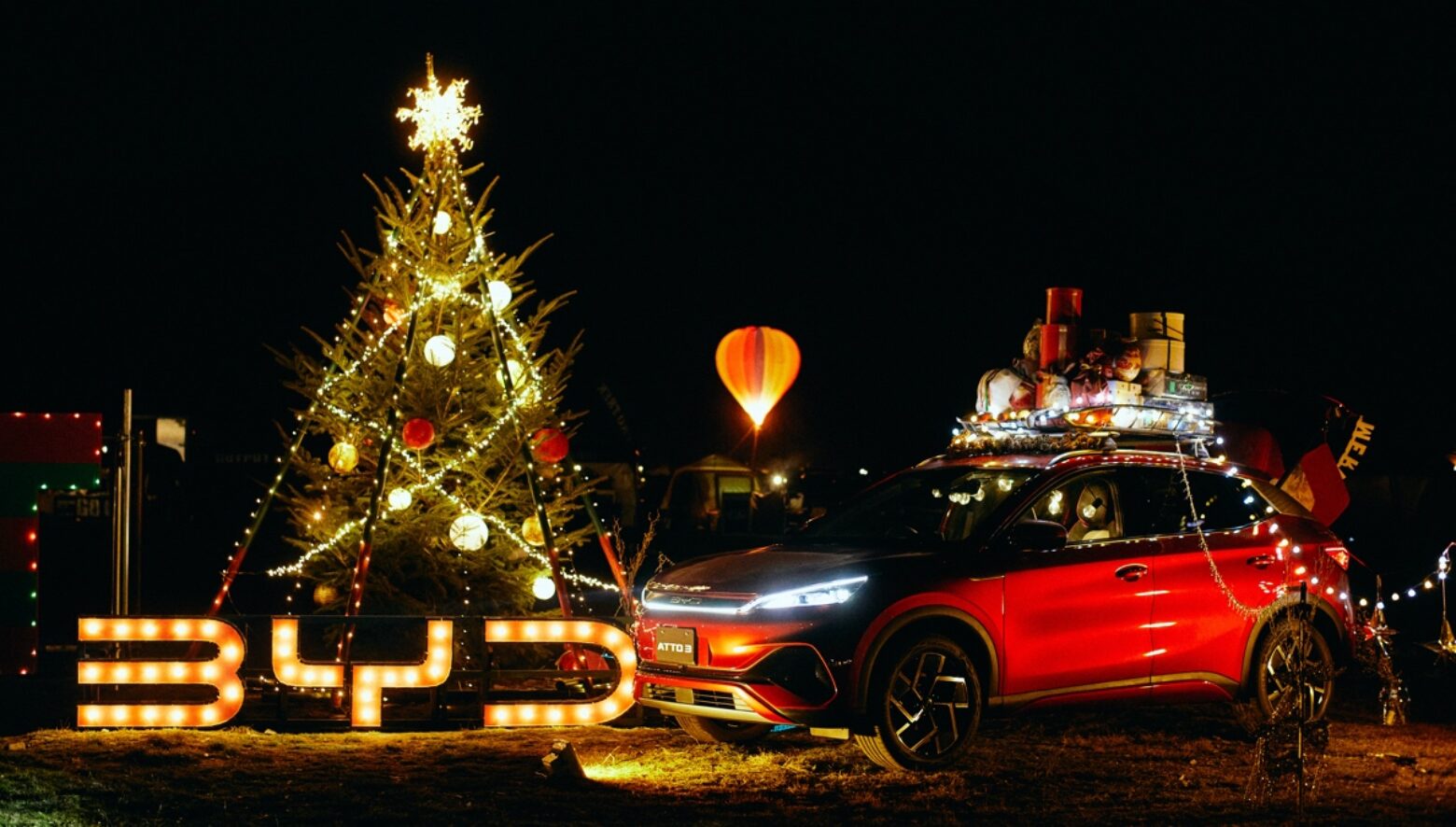 車載バッテリーでX'masイルミネーションを点灯!! EVカーならではのド