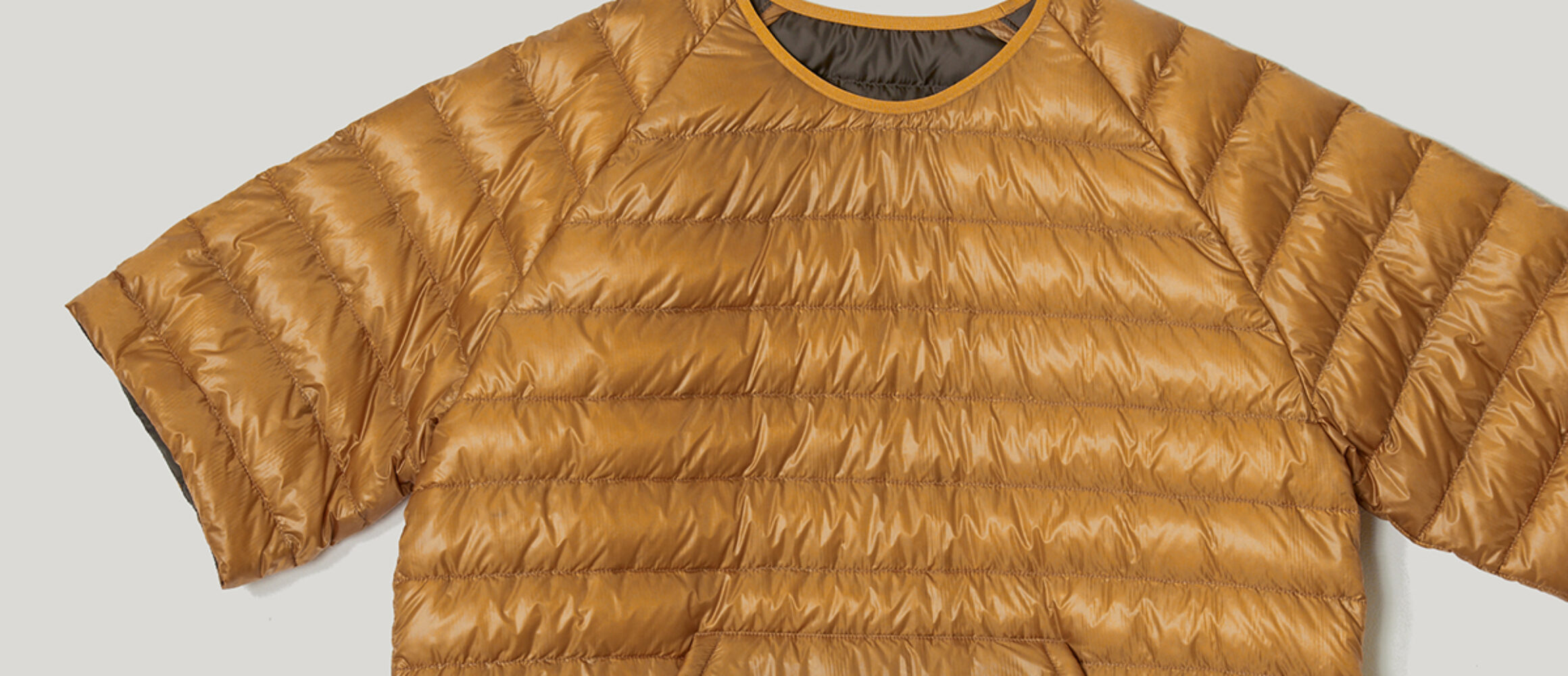 ナンガ × キャルオーラインから、レイヤード自在のオーバーサイズ