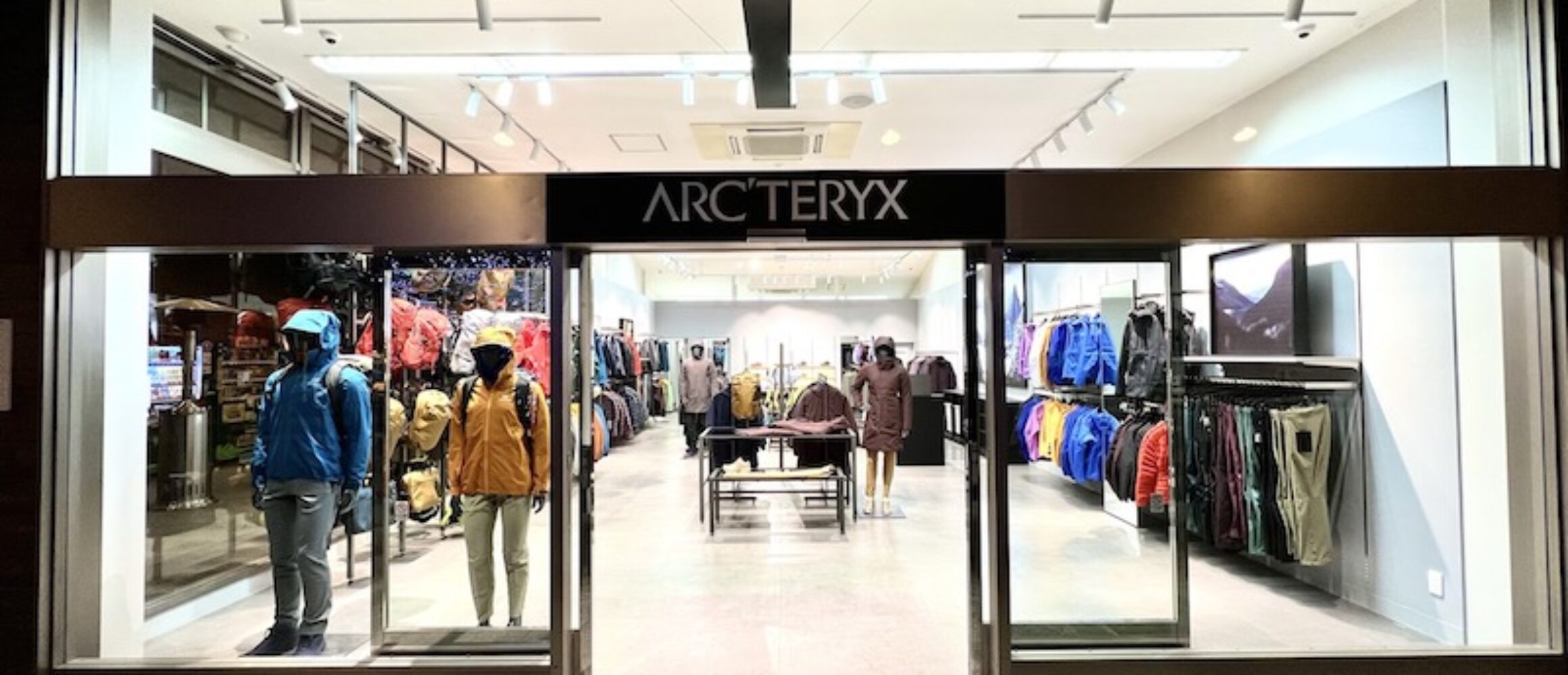 最終値下げ希少　Arc'teryx 店舗用サインプレート 1c4da6e79a1652ad8f03776b48f216