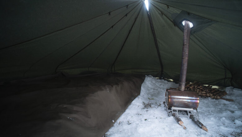 薪ストもOK。フィンランドの軍用品質ブランド「サヴォッタ」から、自由度バツグンのモジュール構造テントが上陸。