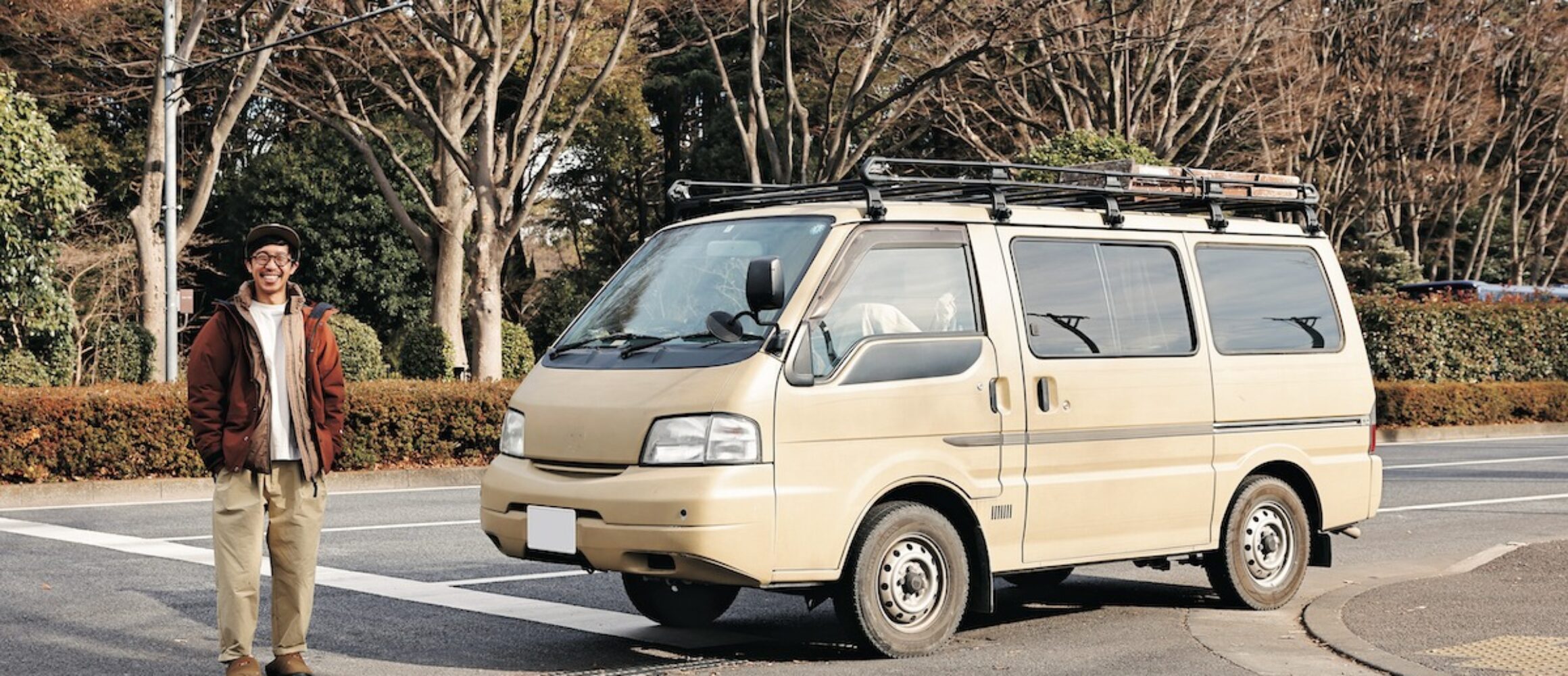 ワンルームのようなカスタムで、 快適なバンライフを実践中。（'06 MAZDA BONGO VAN）