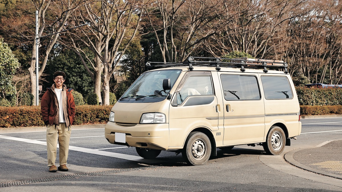 ワンルームのようなカスタムで、 快適なバンライフを実践中。（'06 MAZDA BONGO VAN）