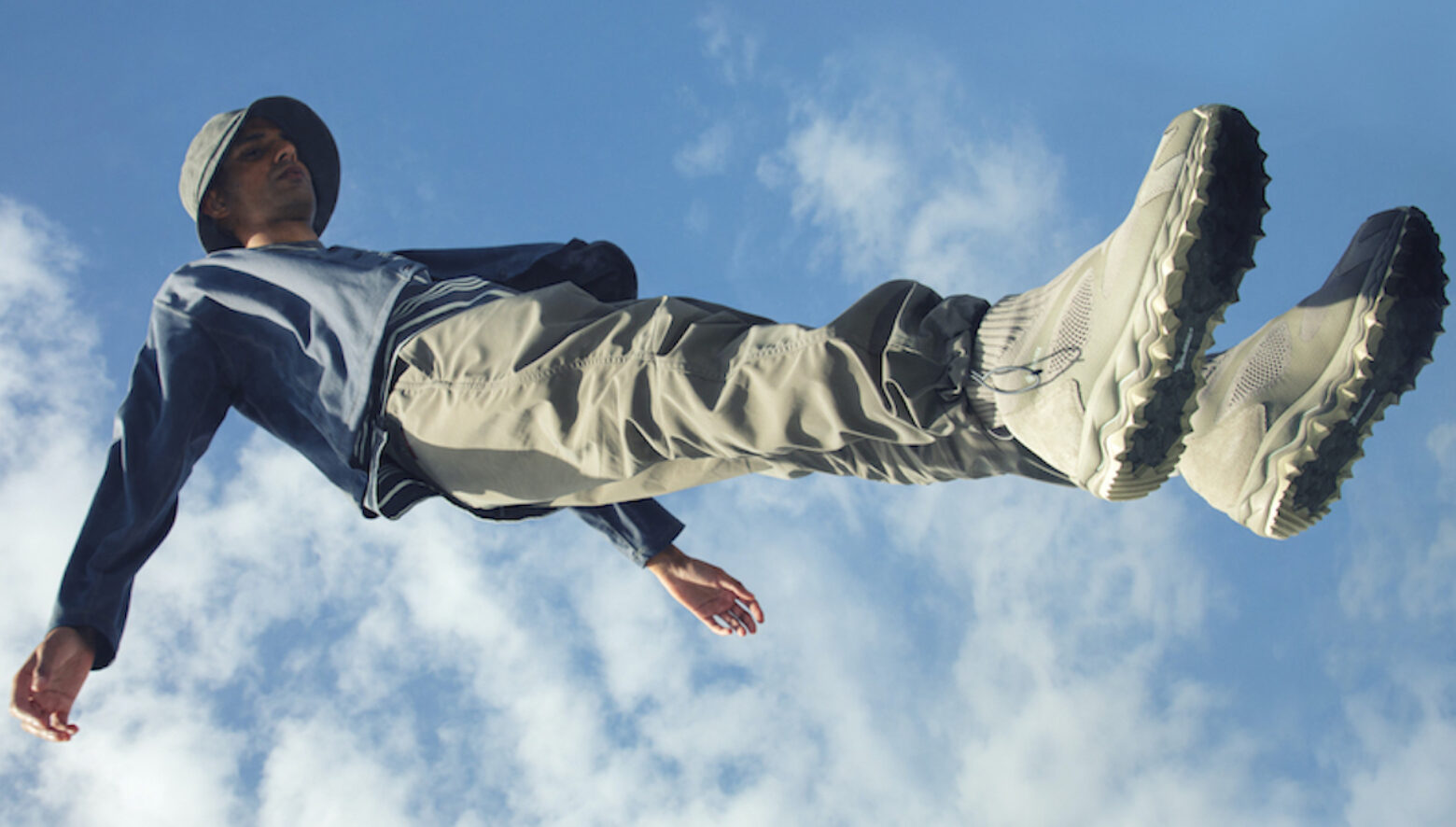 グラミチ × ノンネイティブコラボの象徴的パンツがアップデート