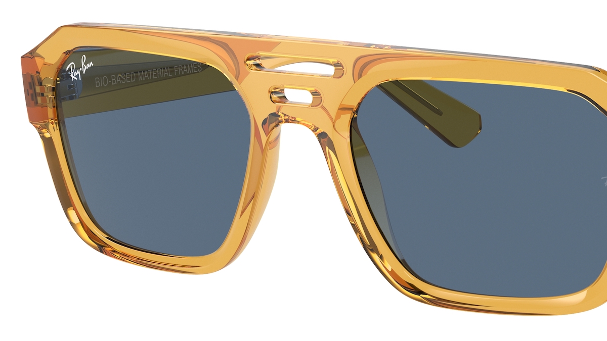 Ray-Ban サングラス　コリガン 未使用　レイバン レイバンから、クリアフレームが夏っぽさを演出する新作サングラス登場