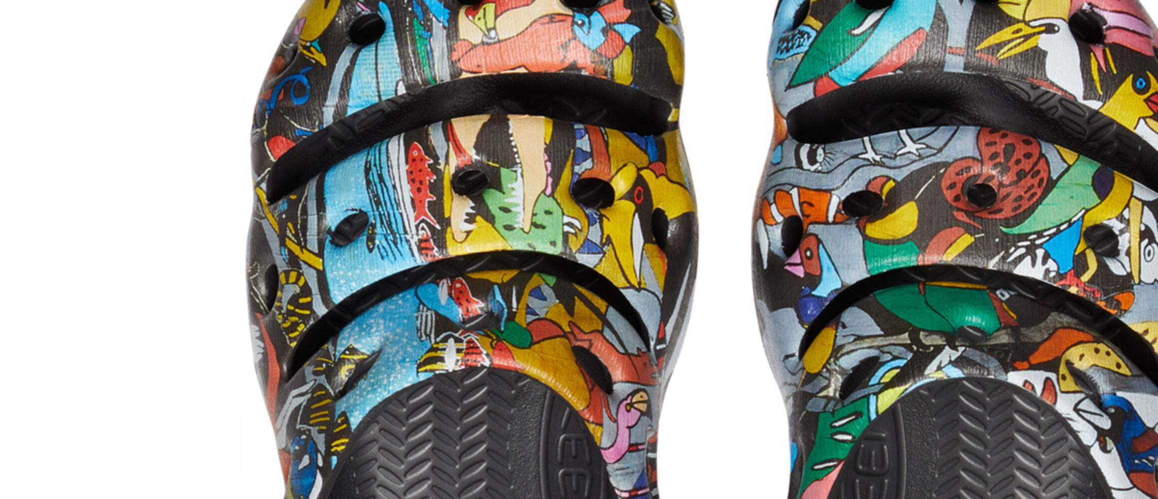 キーンの名作サンダルが芸術祭とコラボ。動物モチーフのカラフルな色彩