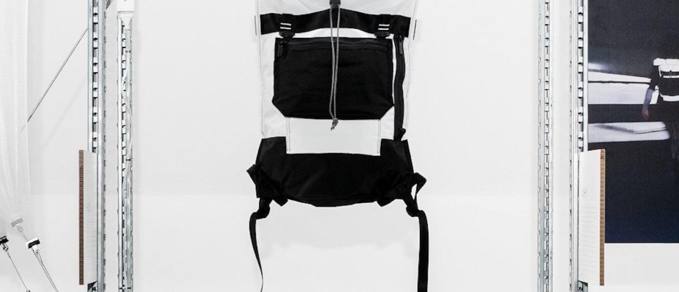 フライターグが、自社開発素材で完全循環可能のバッグパックを生産開始