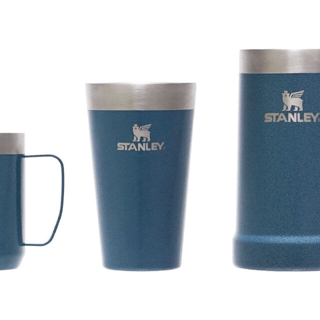 スタンレーから、湖面に映るブルーを表現したステンレス製マグ、グラス