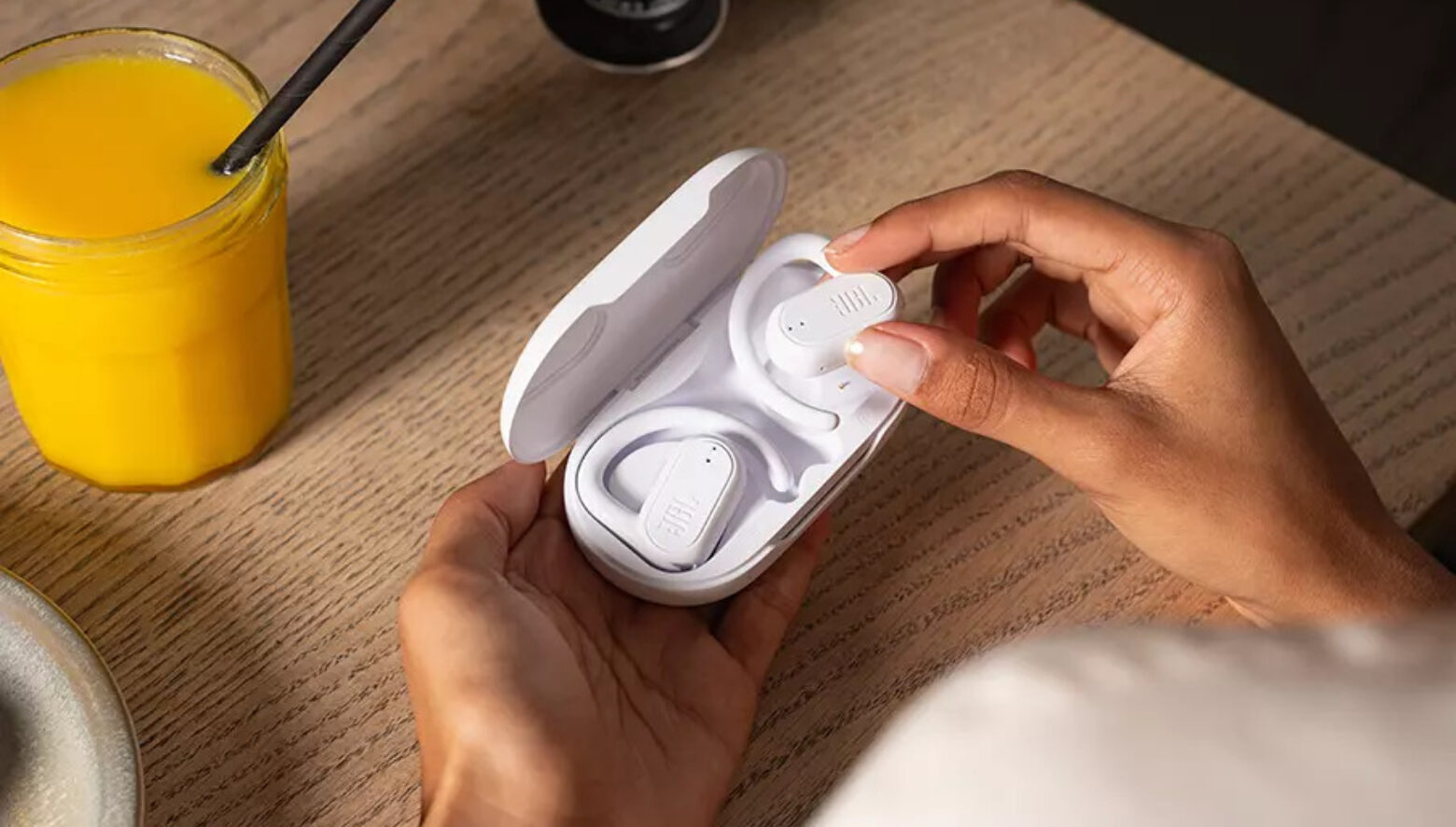 高音質な音楽を楽しみつつ、会話も自然にできる。“ながら聞き”を高次元