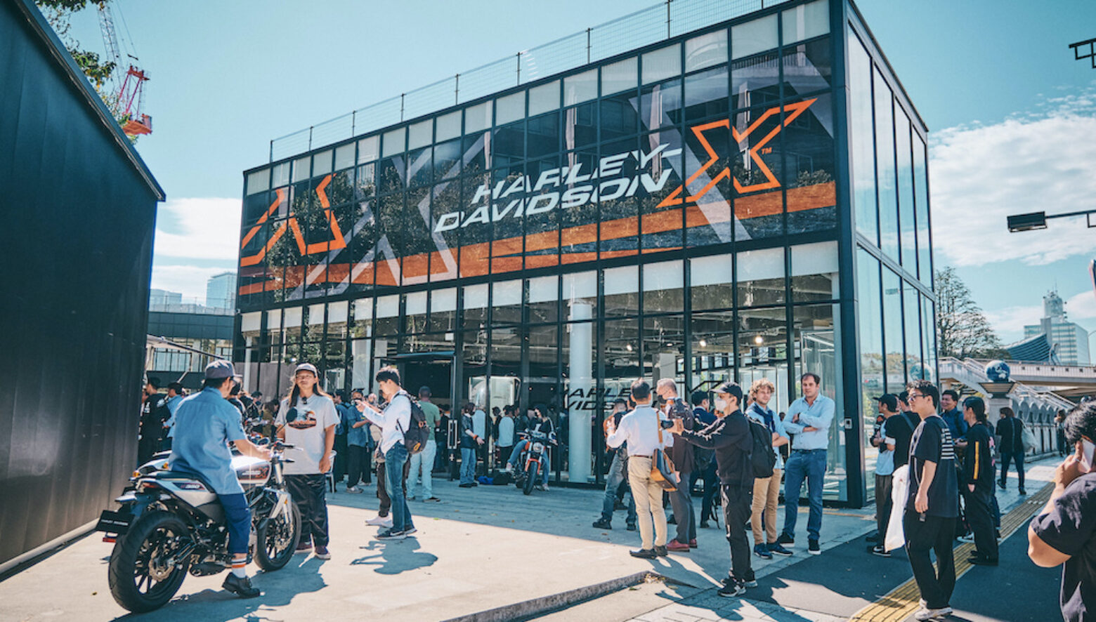 インテリア木製看板MOTORCYCLECAFE検)シャビーカフェハーレー50s 原宿に突如出現！ハーレーダビッドソンの新型Xシリーズもチェック