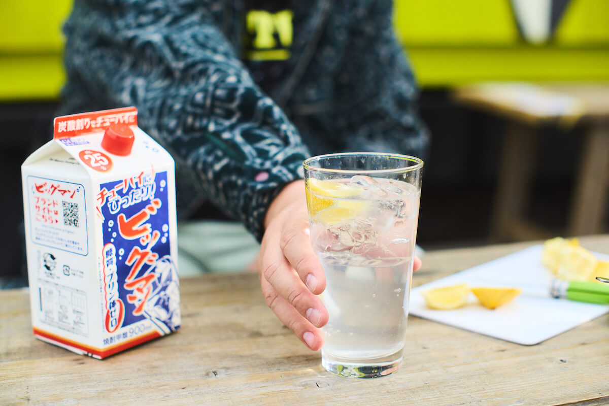 十飲十色”でお馴染みの焼酎「ビッグマン」は、ホントになんでも合うの